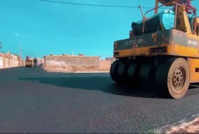 اجرای عملیات آسفالت معابرشهری، خیابان شهید صادقی ۱۸