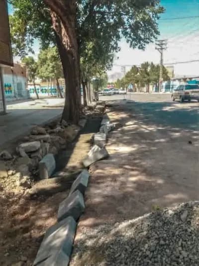 📸گزارش تصویری|| ادامه عملیات نصب جدول ضلع شرقی خیابان باقری ازسمت چهارراه سلطانیه