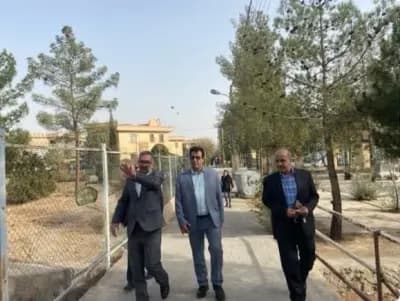 بازدید مهندس کوهسرخی شهردار کاشمر از وضعیت سرویس دهی اتوبوس،فضای سبز، عمران و خدمات شهری در بولوار دانشگاه و ورودی دانشگاه های کاشمر