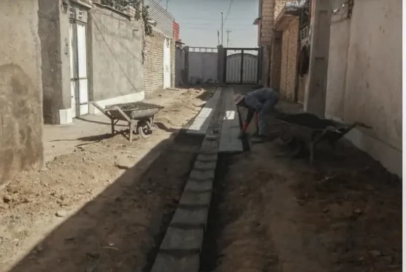 📷گزارش تصویری|  عملیات نصب جدول کانیووسط ونصب تایل بتنی انتهای کوچه فاطمیه ۱۲