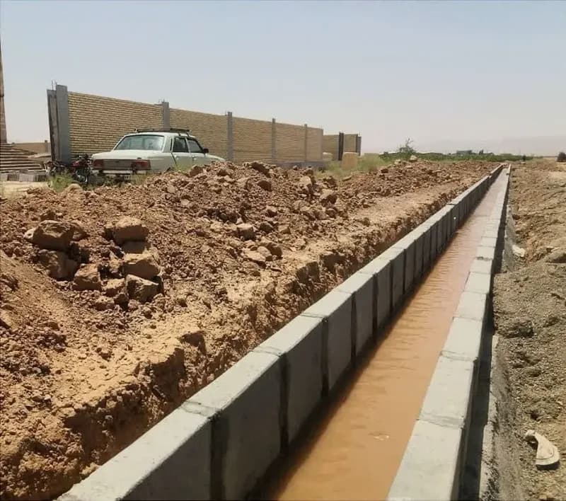 📸گزارش تصویری|| اتمام کارعملیات نصب جدول جهت جوی آب ضلع غربی پایانه مسافربری
