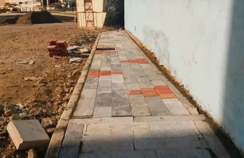 📷گزارش تصویری|  عملیات پیاده روسازی وسنگ فرش دانش ۱۴