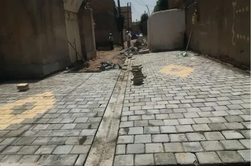 📸گزارش تصویری||  شروع به کارعملیات نصب جدول کانیووسط ونصب تایل بتنی کوچه مدرس ۸