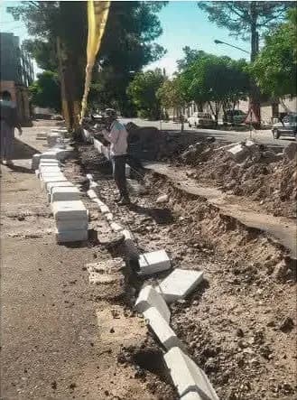 📸گزارش تصویری|| عملیات نصب جدول سنگی خیابان بهبودی غربی